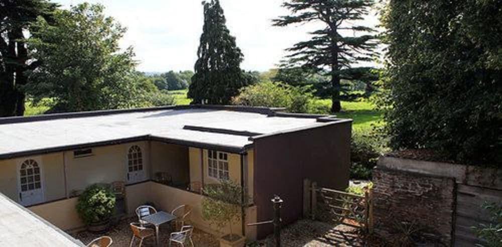 The Coach House Bed & Breakfast Winterbourne Exterior photo