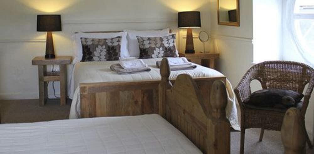 The Coach House Bed & Breakfast Winterbourne Exterior photo