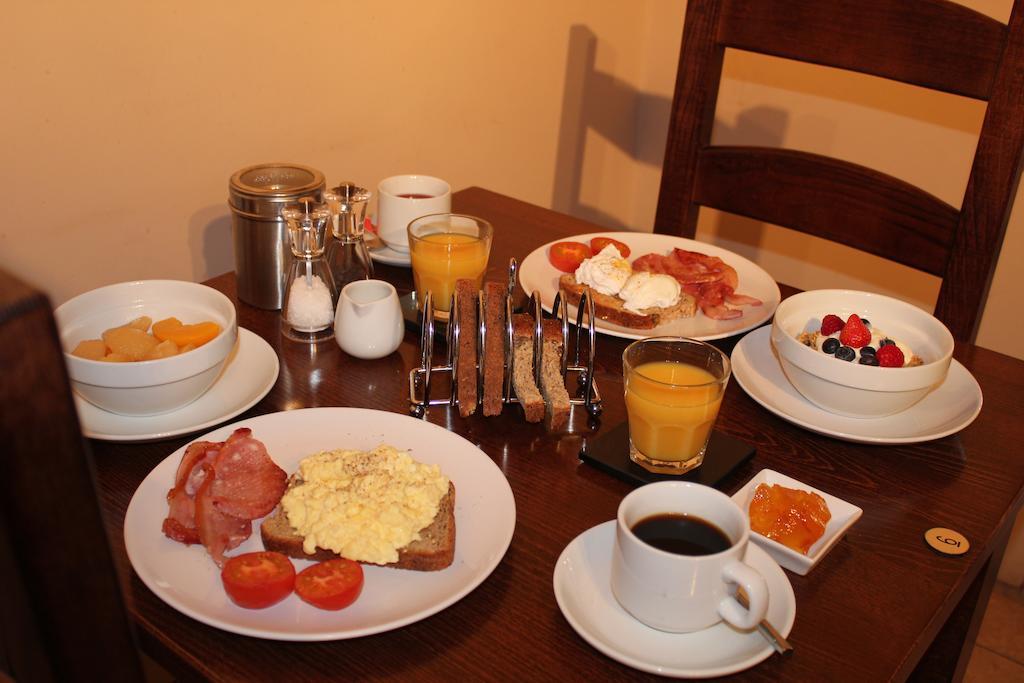 The Coach House Bed & Breakfast Winterbourne Exterior photo