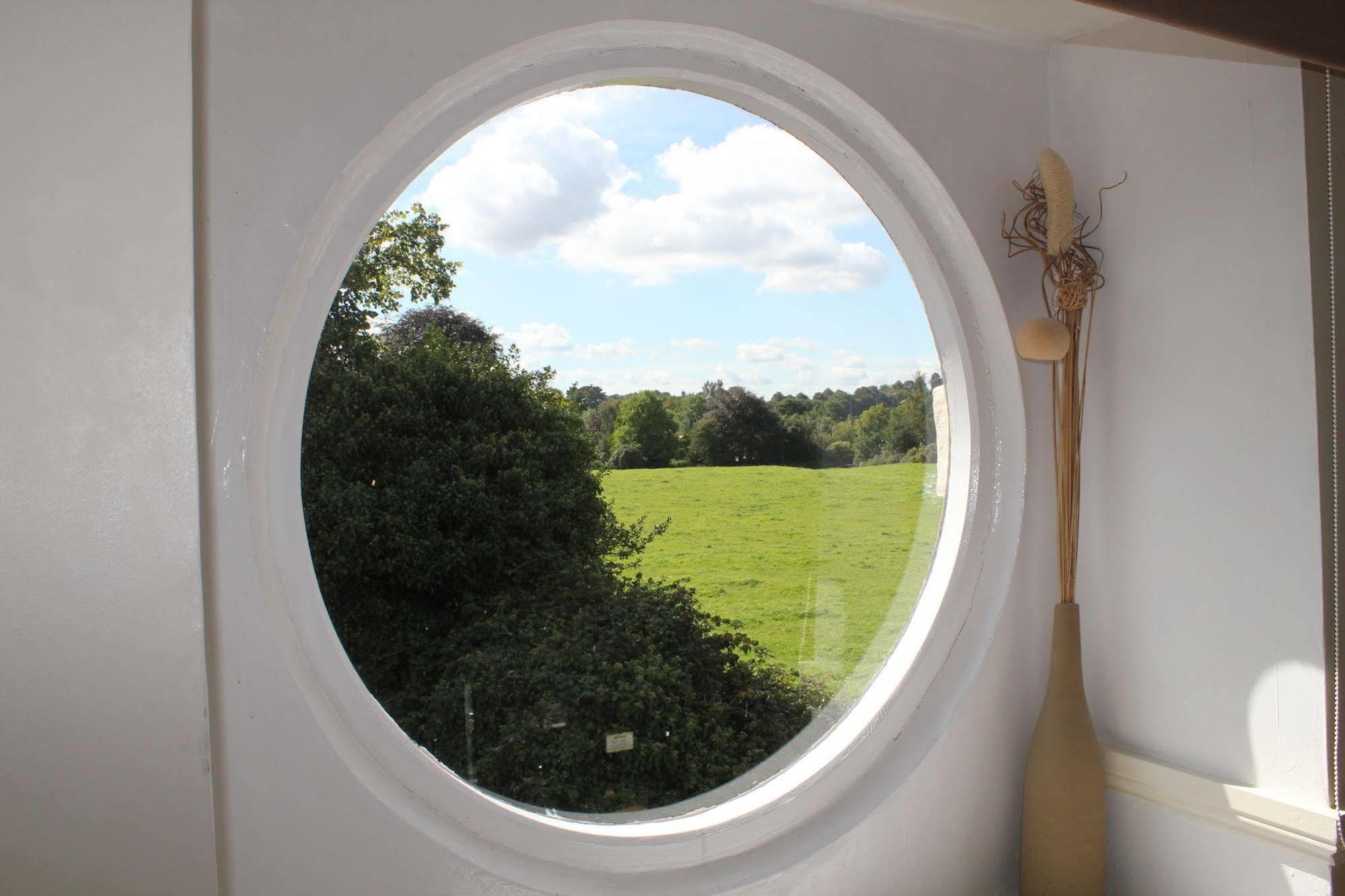 The Coach House Bed & Breakfast Winterbourne Exterior photo